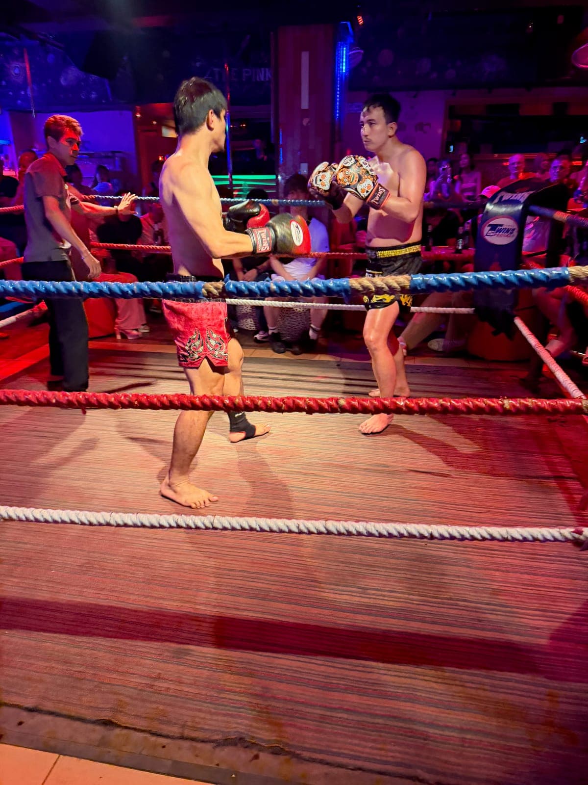 10:40 pm. Ringside, on the last night.
